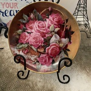 Franklin Mint Rose Plate .. 8”